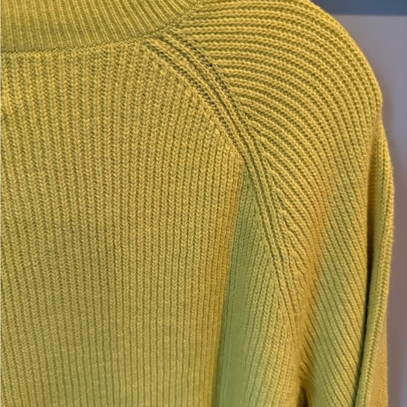 NWOT Old Navy Citron V-Neck Knit Sweater SZ L - Picture 6 of 12